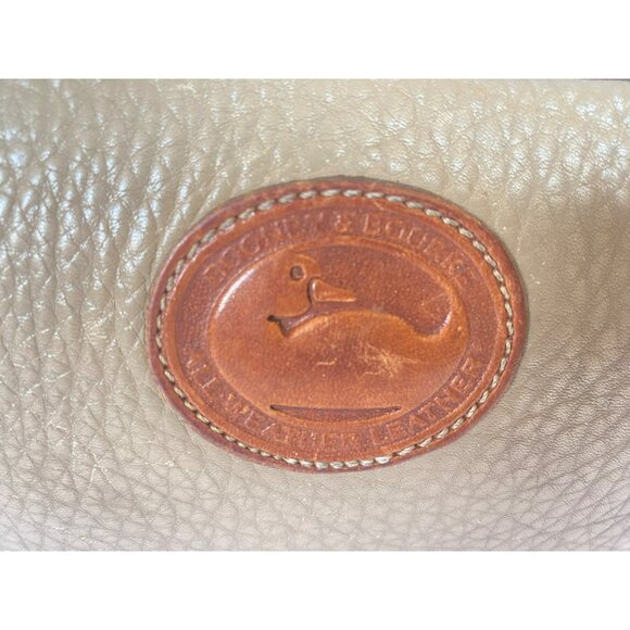 Vintage Dooney & Bourke All Weather Leather Taupe Tan Brown Crossbody Shoulder - Picture 3 of 10